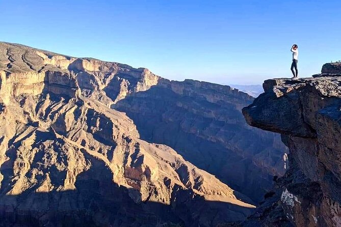 2-Days 1 Night Private Jebel Shams Tour - Bahla Fort, a UNESCO-listed stop on the way down