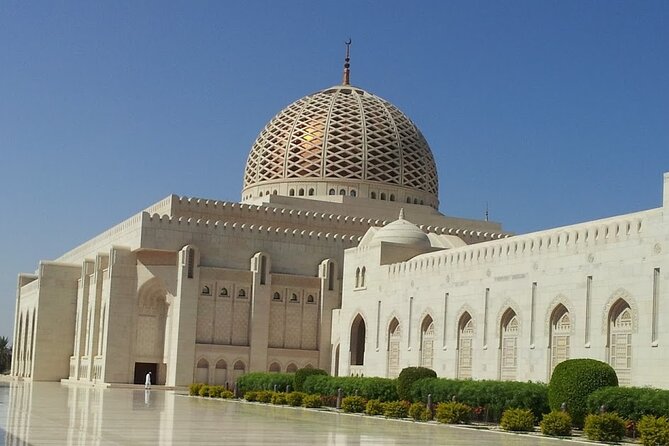 5 Days Jewels Of Oman Package - Day 5: Billad Sayt and Wadi Bani Awf