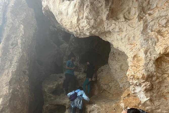 6 Hours Private Hiking in Salalah Mountains - The first 45 minutes beneath Salalah’s trees