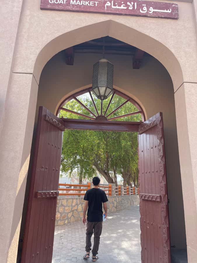 AMOUAGE: Full Day Private Trip to Nizwa and Al Jabal Akhdar - Who should book this day?