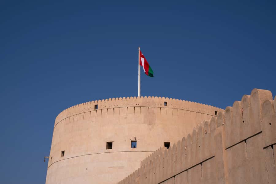 Amouage & Nizwa Full-Day Tour: Fort, Souq & Barakat Al Mouz - Who should book this experience
