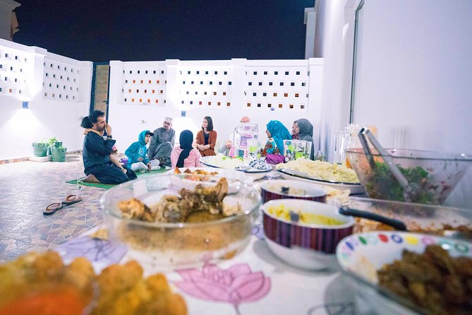 Authentic Omani Home Dining - Omani stories, jokes, and everyday customs