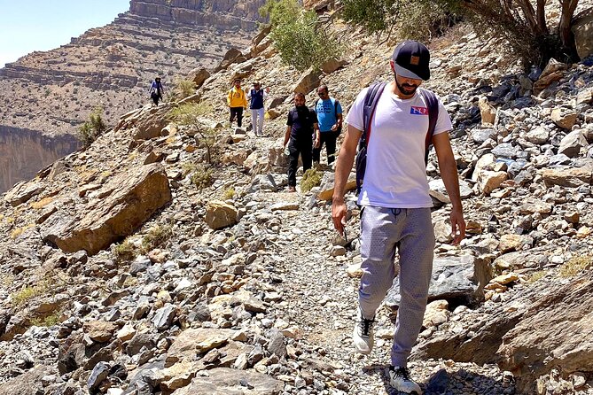 Balcony & Hidden Lake Jebel Shams Shared Trip - The Balcony Walk from Al Khataim