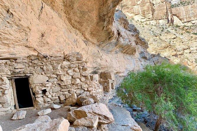 Balcony Walk of Jebal Shams (Highest Peak of Oman) - Sab Bani Khamis, an abandoned village with a purpose