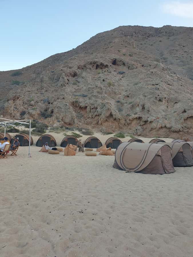 Camping to the Daymaniyat Islands with an overnight stay - Landing on the island and finding your rhythm