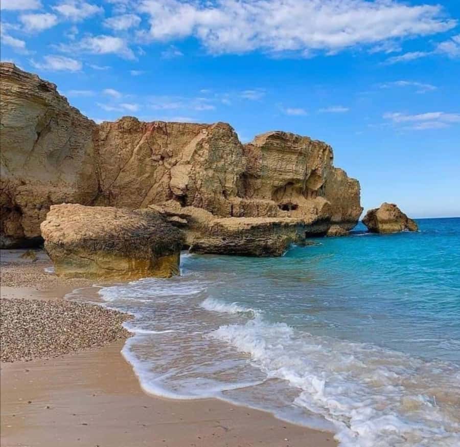 Caribian Orient (Swiming at Fazayeh Beach ) - Marneef Cave and the high-tide blowholes