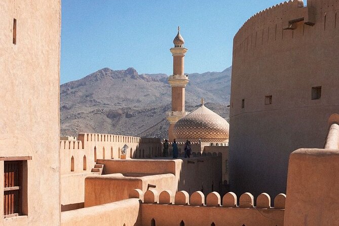 Day Tour to the Enchanting Forts of Nizwa - Nizwa Fort and its circular cannon tower