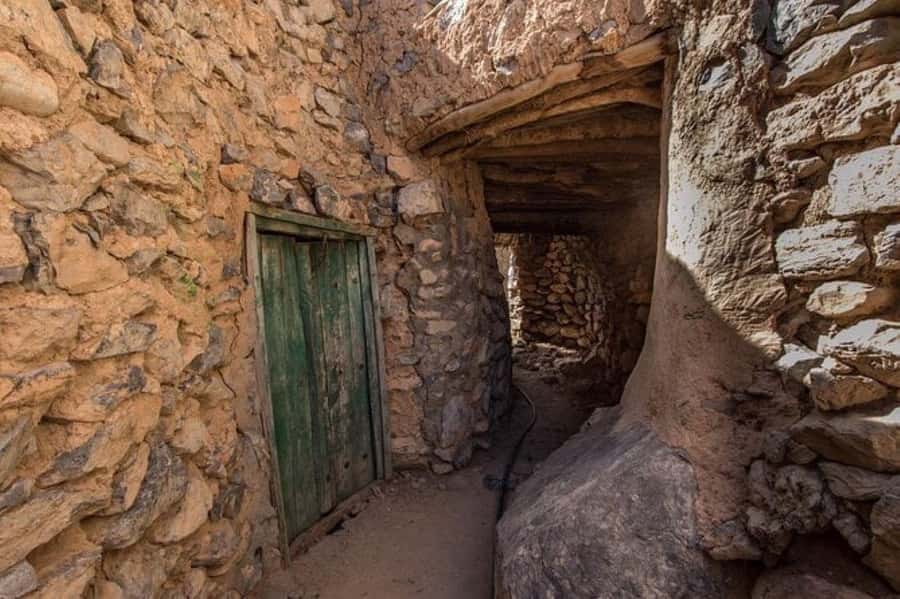 Day Trip to Jabal Shams, Wadi Nakhar, Misfat Al Abriyeen - Misfat Al Abriyeen: stone lanes and falaj water