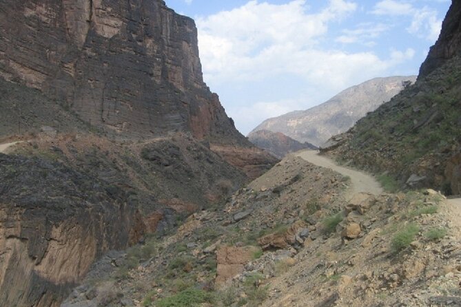 Day Trip to Wadi Bani Awf, Balad Sayt, Nakhal Fort & Hot Spring - What the $220 price really covers