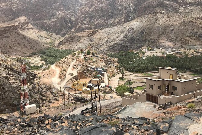 Day Trip to Wadi Bani Awf, Balad Sayt, Nakhal Fort & Hot Spring - Who should book this Oman mountain day trip?