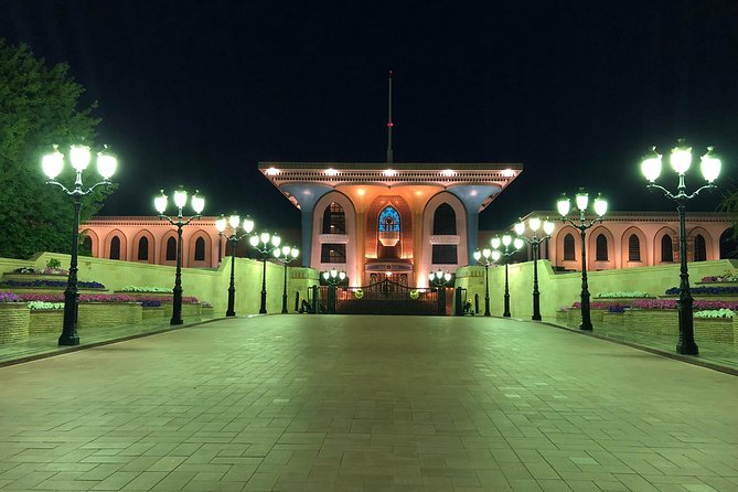 Discover Muscat: Group City Tour - Muttrah Souq: time to browse, bargain, and wander
