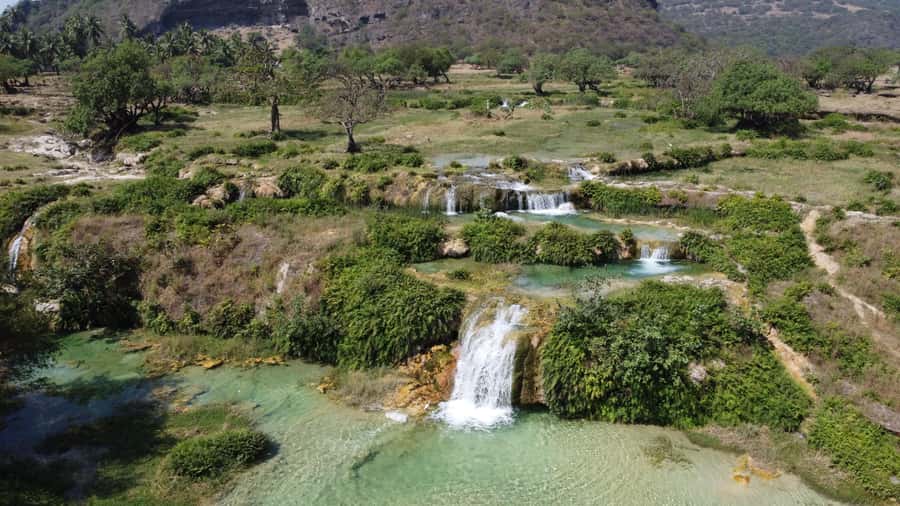 East Salalah Adventure: Nature, History, and Scenic Views - Mirbat Town: Old Streets and Oman’s Maritime Past