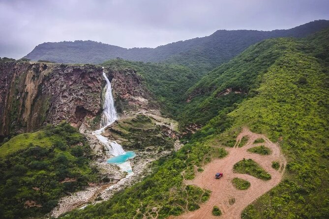 East & West Salalah Combination Tour - Darbat Waterfall, Mughsail - Taqa Beach and the Town’s Castle