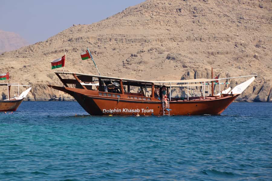 From Khasab: Fjords of Musandam Dhow Cruise & Buffet Lunch - Cruising Khor Shem on a cushioned dhow