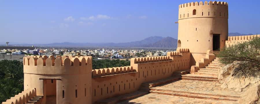From Muscat: 4-Day Oman Highlights Tour - Four days that show Oman’s sharp contrasts