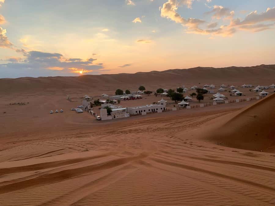 From Muscat: Desert and Wadi Bani Khalid Oasis Full-Day Tour - The two-hour drive from Muscat