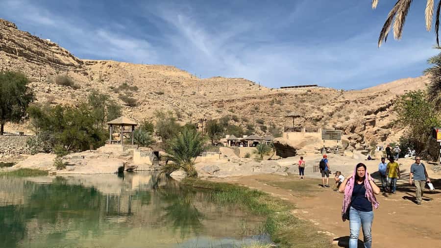From Muscat: Guided Overnight Desert Camp Tour - Is $589 per person good value?