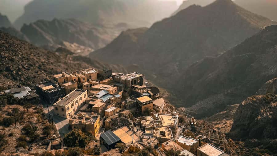 From Muscat: Nizwa and Jebel Akhdar Tour with Lunch - Nizwa Souq: scents, sweets, silver, and local trade
