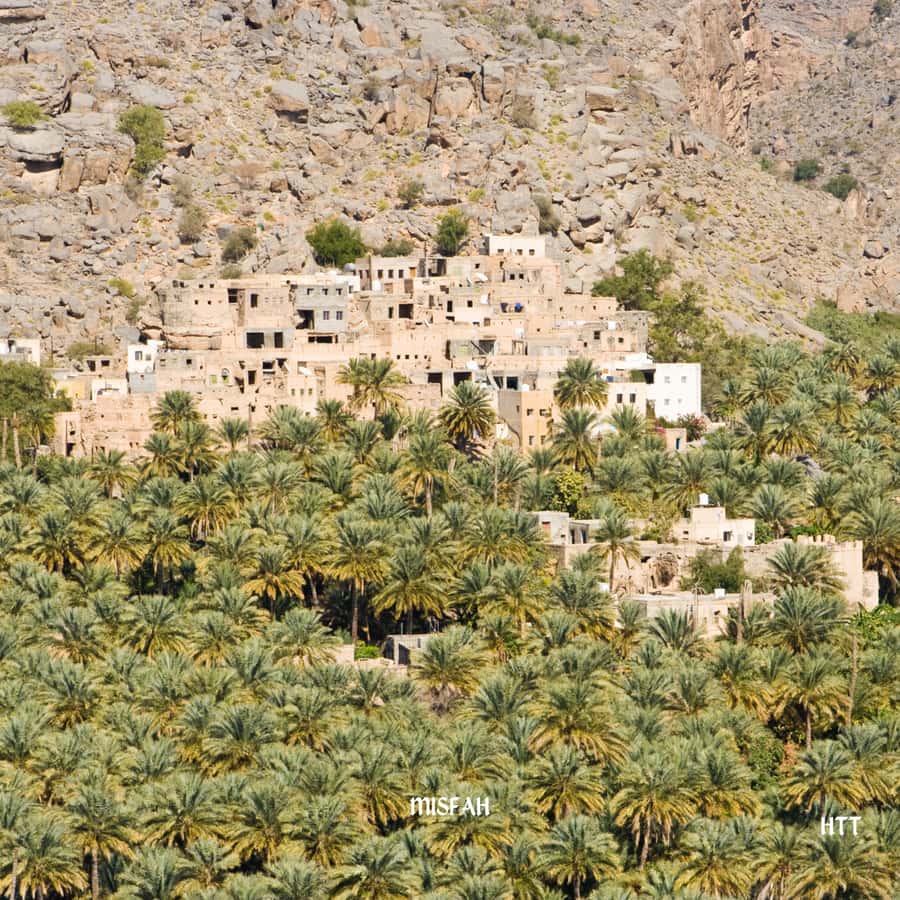 From Muscat: Nizwa Day Trip with Grand Canyon - Al Hamra and the road toward Wadi Nakhr