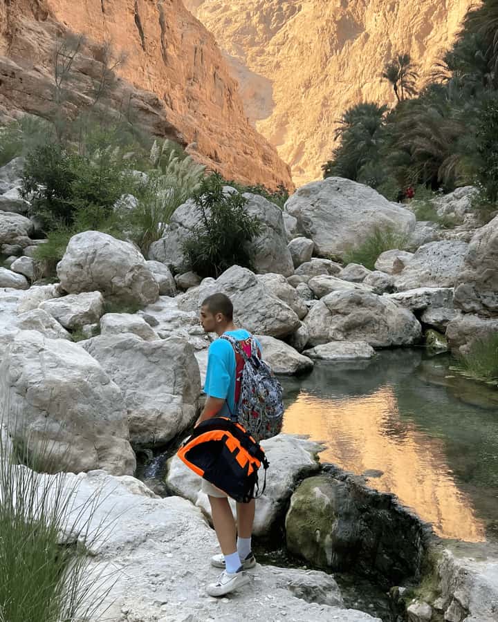 From Muscat: Wadi Shab & Bimmah Sinkhole Full-Day Tour - Why Wadi Shab is worth the long ride