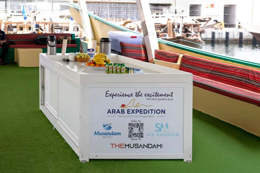From UAE: Musandam Dibba Day Trip (Oman) - Four hours of Musandam water time