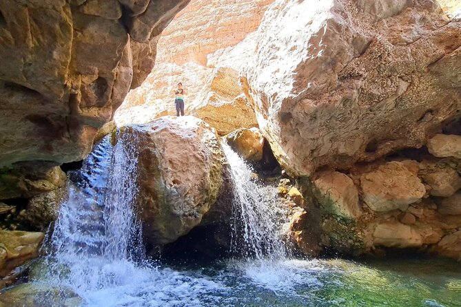 Full-Day Bimmah Sinkhole and Wadi Al Arbeieen Tour - Why this Oman day trip is different