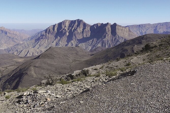 Full-Day Grand Canyon and Nizwa Tour by 4x4 - Oman’s Grand Canyon from a 4x4