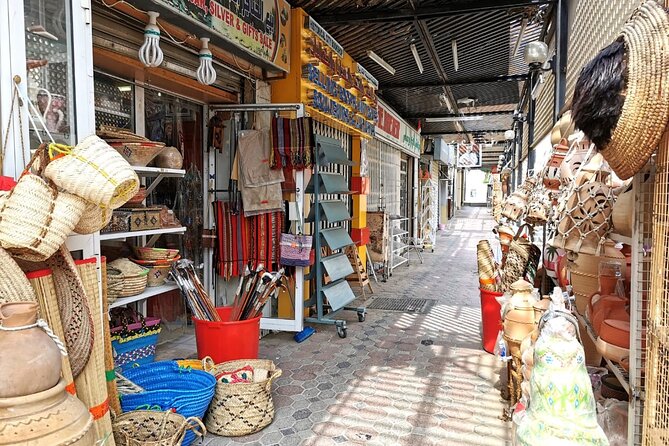 Full Day Nizwa & Jebel Akhdar Guided Tour - Rose Water in March, Fruit in Summer