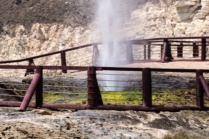 Full-Day Private Salalah West Tour with Lunch - The climb toward Fazayah and Jebel Qamar