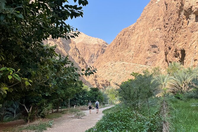 Full Day Private Tour to Wadi Shab and Bimmah Sinkhole - What the $140 price gets you
