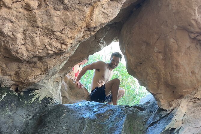 Full Day Wadi Shab And Bimah Sinkhole with Pick Up Included - The guide can shape the whole day