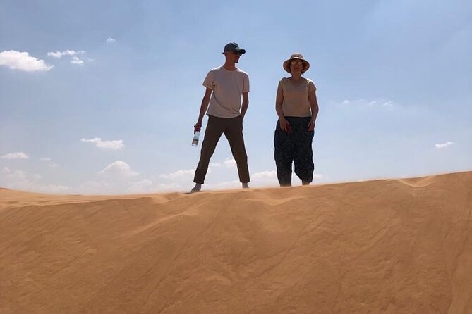 Full-Day Wahiba Desert and Wadi Bani Khalid Group Tour - Meeting a Bedouin family