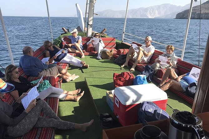 Half Day Dhow cruise to Telegraph Island (Shore excursions) - Crew service and organization