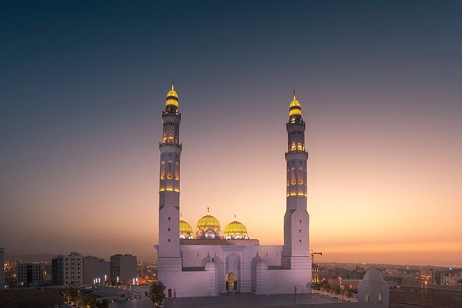 Half-Day Private Muscat City Tour 4 Hours - Qurum Beach: a change of pace on the coast