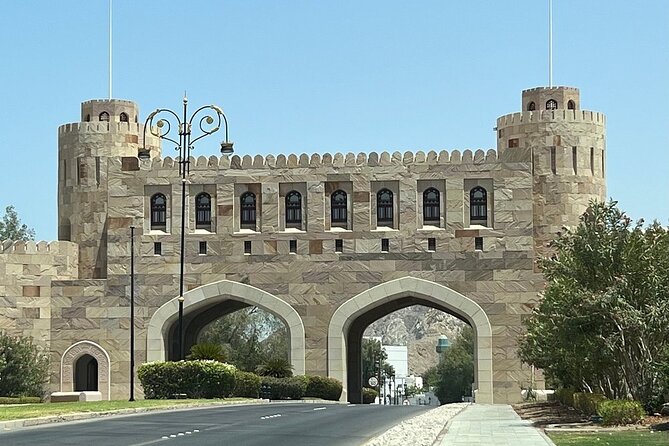 Half-Day Private Tour in Muscat City Oman - Muttrah Souq, the tour’s best browsing stop