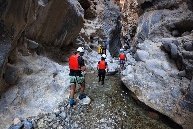 Half Day - Snake Canyon Adventure Tour in Jebel Shams - What the Snake Canyon route is really like