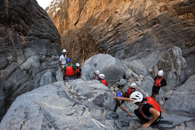 Half Day - Snake Canyon Adventure Tour in Jebel Shams - Clear pools and cold water jumps