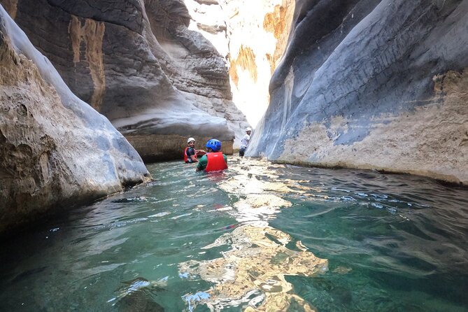 Half Day - Snake Canyon Adventure Tour in Jebel Shams - Local guides and the feeling of safety