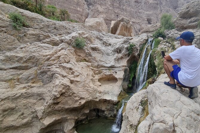 Hidden Gems of Oman: Sinkhole, Fins Beach & Wadi Tiwi Adventure - The physical side of the adventure