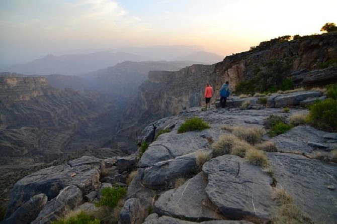 Jabl Shams with Nizwa for tours and sightseeing - Nizwa Fort, a photo stop with a Friday catch
