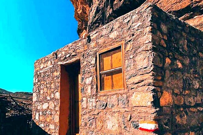 Jebel Akhdar Al Suwjara - Birkat Al Mouz Ruins - Private Full Day Tour - Reaching old Al Suwjara Village