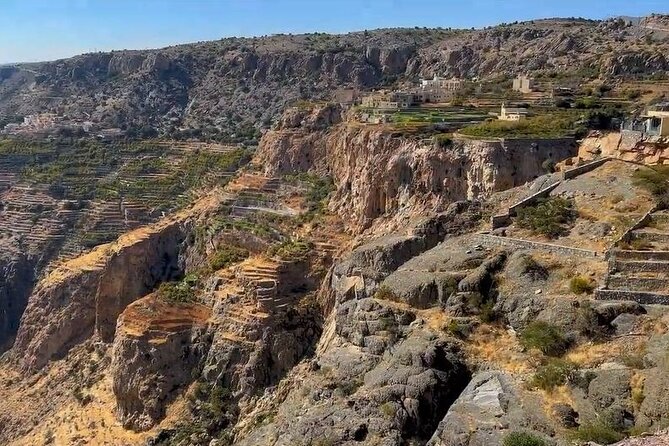 Jebel Akhdar Al Suwjara - Birkat Al Mouz Ruins - Private Full Day Tour - Weather, timing, and what to pack