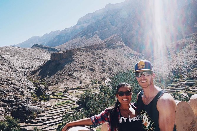 Jebel Shams Day Trip: The Grand Canyon of Oman - Reaching Wadi Nakhr from Jebel Shams