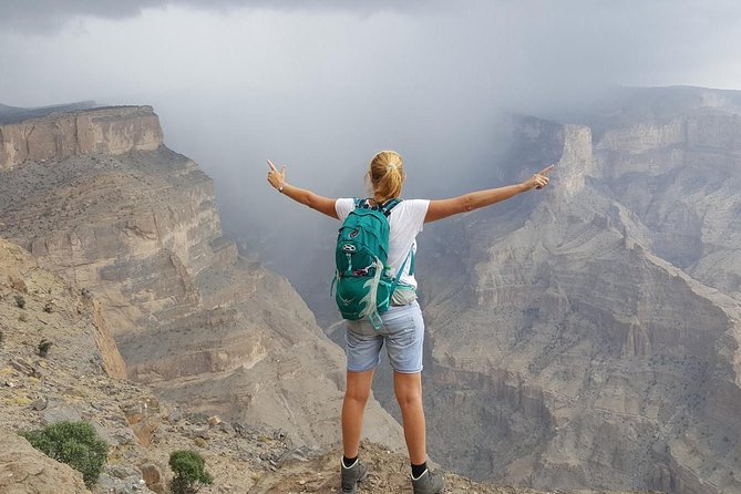 Jebel Shams Day Trip: The Grand Canyon of Oman - Leaving Muscat in a private 4x4
