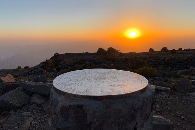Jebel Shams summit W4 - Day two: an early start and a full summit push