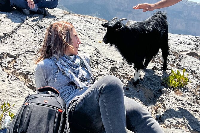 Jebel Shams summit W4 - Who should book this hike?