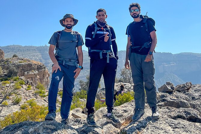 Jebel Shams summit W4 - Camp, sunset, and a night under the stars
