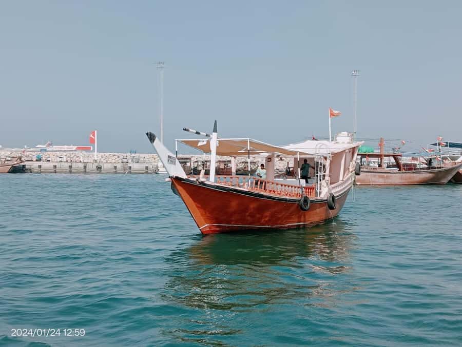 Khasab: Dhow Cruise with Lunch, Dolphin Watching& Snorkeling - Key points to know before booking