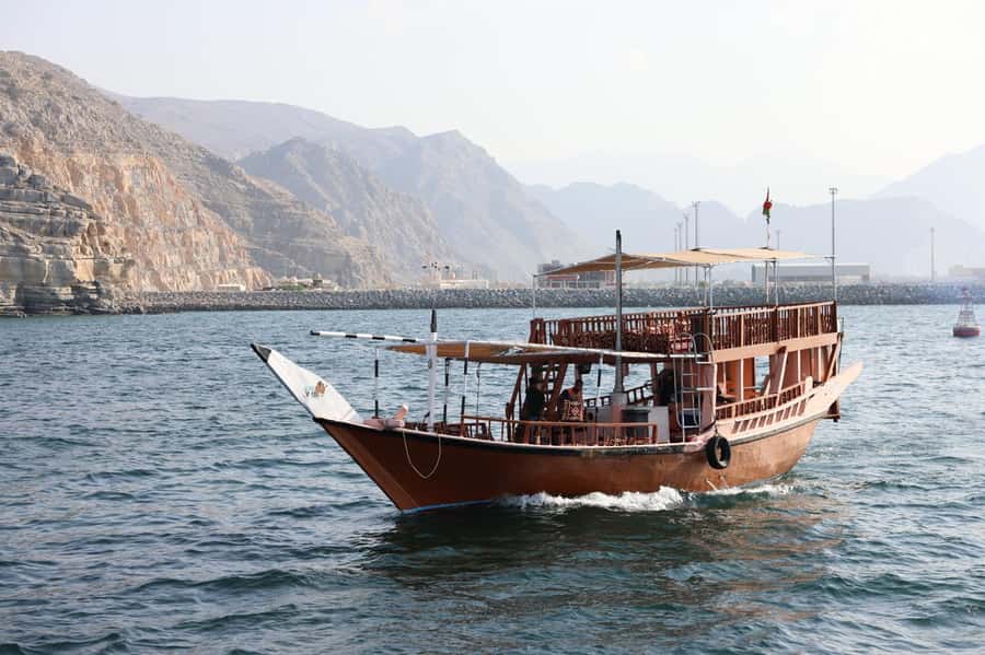 Khasab: Overnight Cruise on Traditional Dhow for 24 hours - Why a private dhow changes the Khasab experience