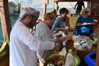 Musandam/Khasab: Overnight Dhow Cruise with Camping and BBQ
